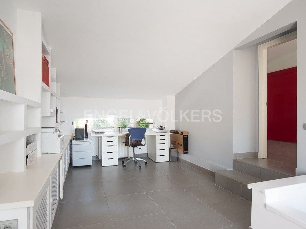 Chalet de 6 habitaciones en Benicàssim en venta con piscina - 680.000 € (Ref: 8235517)