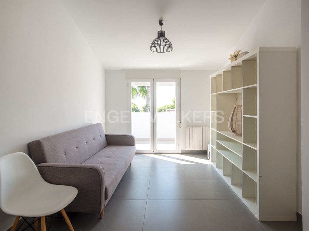Chalet de 6 habitaciones en Benicàssim en venta con piscina - 680.000 € (Ref: 8235517)