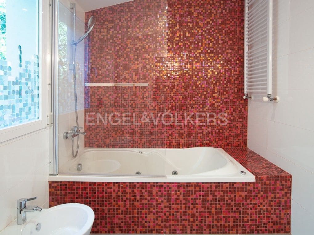 Chalet de 6 habitaciones en Benicàssim en venta con piscina - 680.000 € (Ref: 8235517)