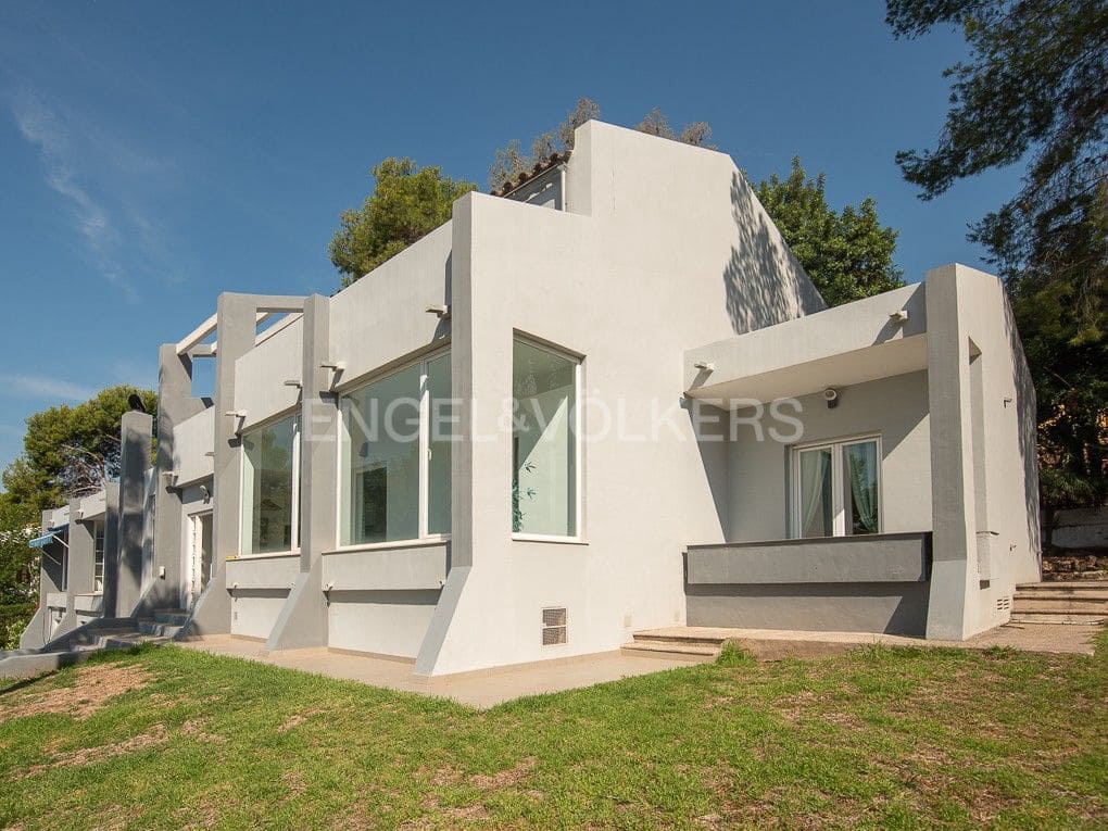 Chalet de 6 habitaciones en Benicàssim en venta con piscina - 680.000 € (Ref: 8235517)