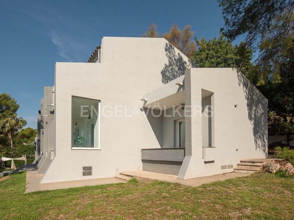 Chalet de 6 habitaciones en Benicàssim en venta con piscina - 680.000 € (Ref: 8235517)