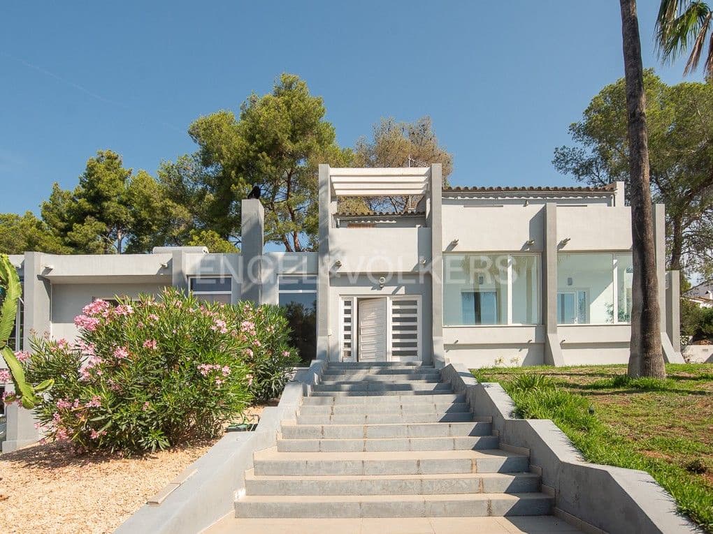 Chalet de 6 habitaciones en Benicàssim en venta con piscina - 680.000 € (Ref: 8235517)