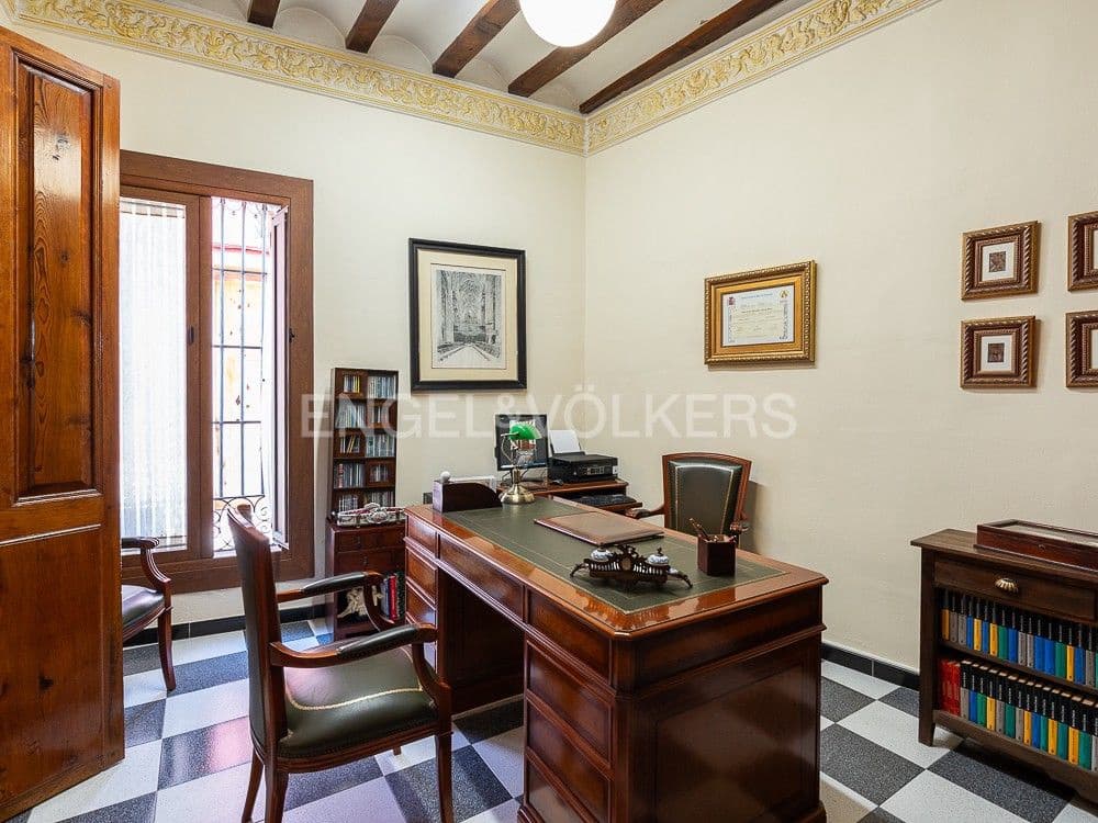 4 bedroom Villa for sale in Albalat de la Ribera with garage - € 399,000 (Ref: 8235519)