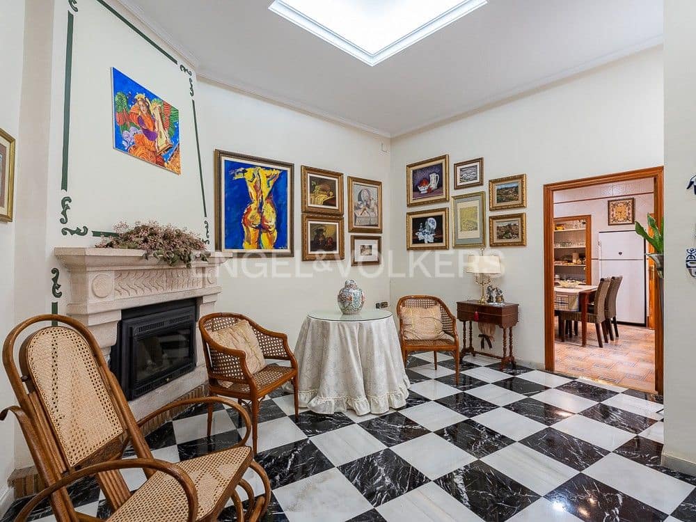 4 bedroom Villa for sale in Albalat de la Ribera with garage - € 399,000 (Ref: 8235519)
