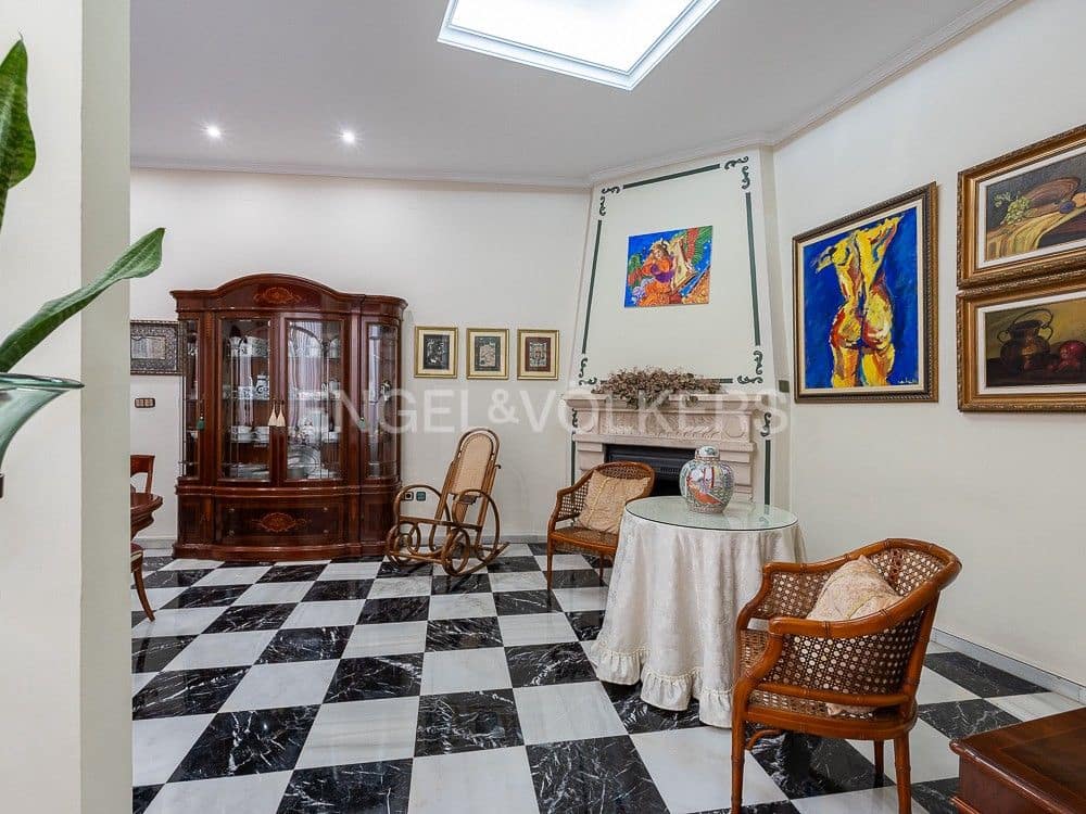 4 bedroom Villa for sale in Albalat de la Ribera with garage - € 399,000 (Ref: 8235519)
