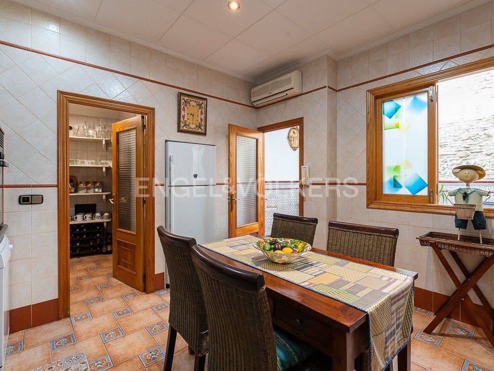 4 bedroom Villa for sale in Albalat de la Ribera with garage - € 399,000 (Ref: 8235519)