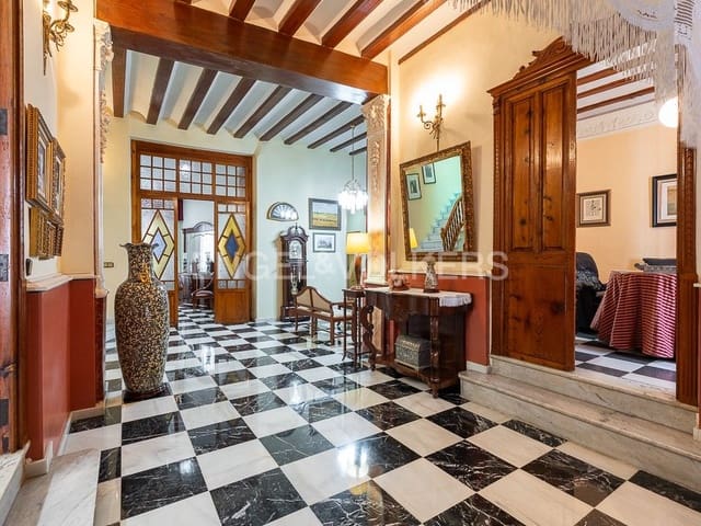 4 bedroom Villa for sale in Albalat de la Ribera with garage - € 399,000 (Ref: 8235519)