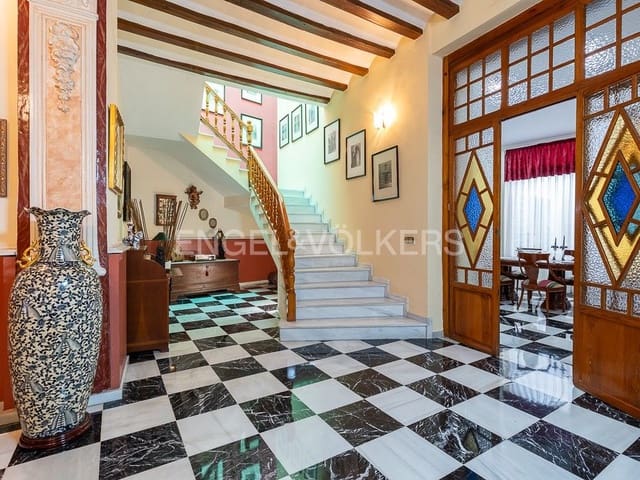 4 bedroom Villa for sale in Albalat de la Ribera with garage - € 399,000 (Ref: 8235519)