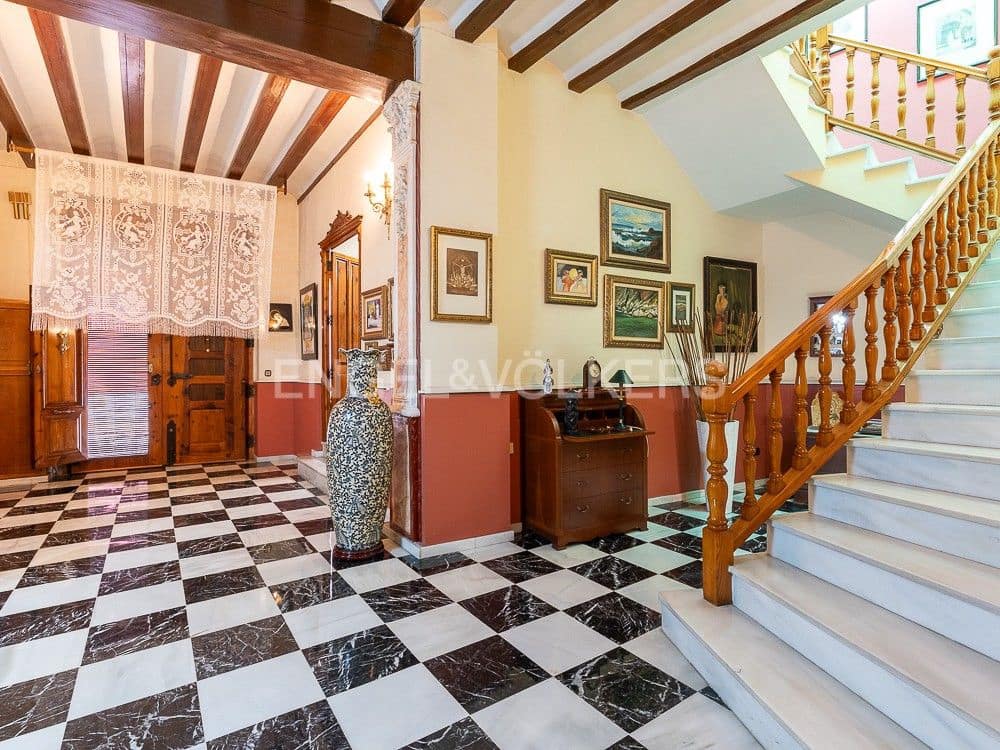 4 bedroom Villa for sale in Albalat de la Ribera with garage - € 399,000 (Ref: 8235519)