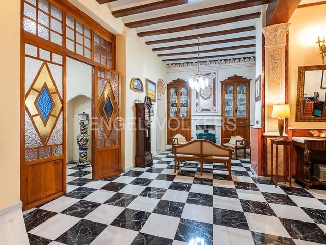 4 bedroom Villa for sale in Albalat de la Ribera with garage - € 399,000 (Ref: 8235519)