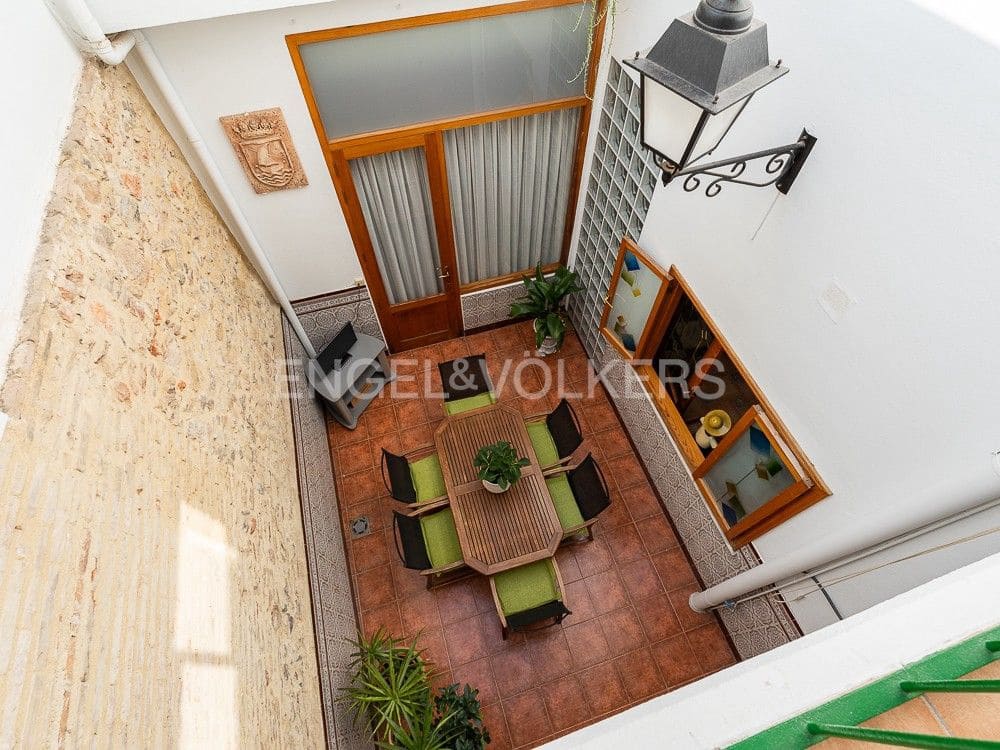 4 bedroom Villa for sale in Albalat de la Ribera with garage - € 399,000 (Ref: 8235519)