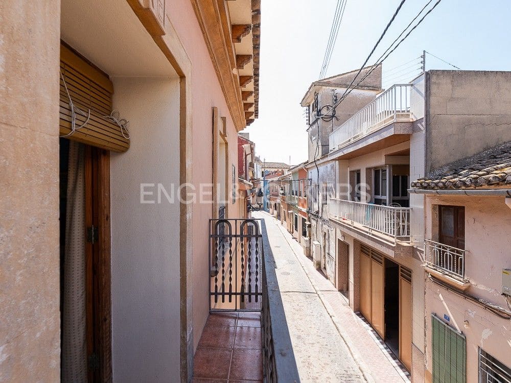 4 bedroom Villa for sale in Albalat de la Ribera with garage - € 399,000 (Ref: 8235519)