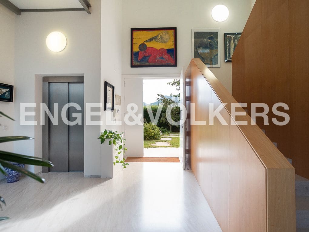 10 slaapkamer Villa te koop in Rugat met zwembad garage - € 1.800.000 (Ref: 8235522)