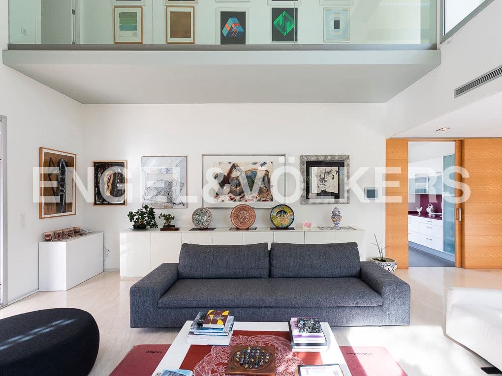 10 slaapkamer Villa te koop in Rugat met zwembad garage - € 1.800.000 (Ref: 8235522)