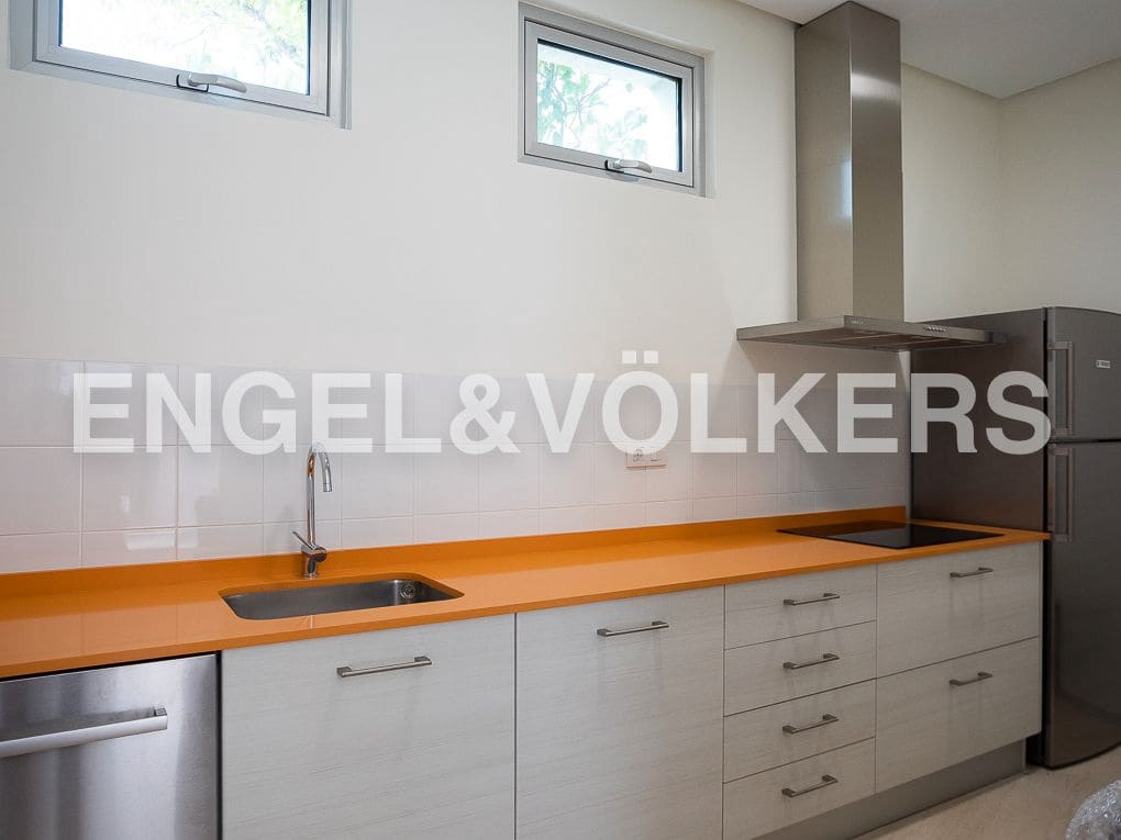 10 slaapkamer Villa te koop in Rugat met zwembad garage - € 1.800.000 (Ref: 8235522)