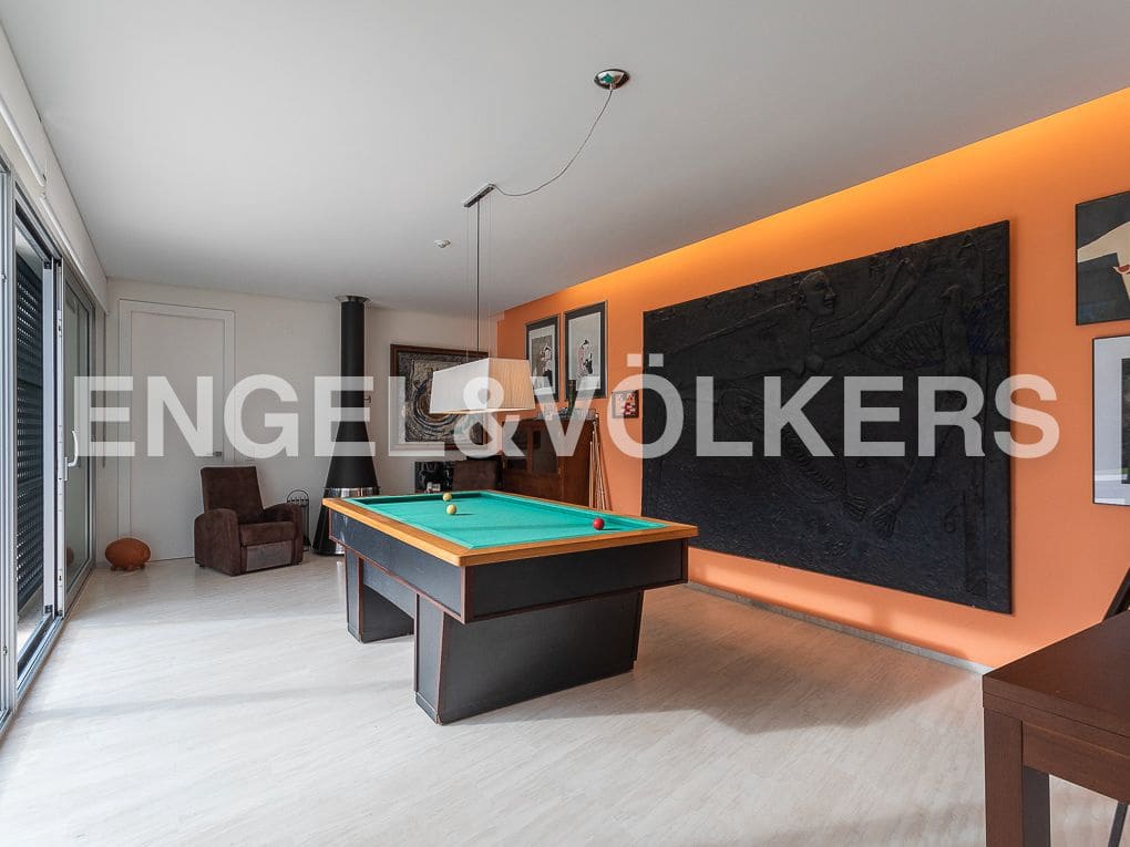 10 slaapkamer Villa te koop in Rugat met zwembad garage - € 1.800.000 (Ref: 8235522)