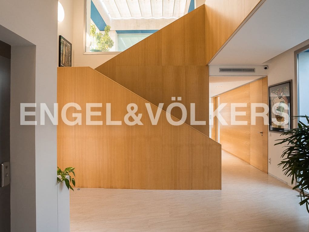 10 slaapkamer Villa te koop in Rugat met zwembad garage - € 1.800.000 (Ref: 8235522)