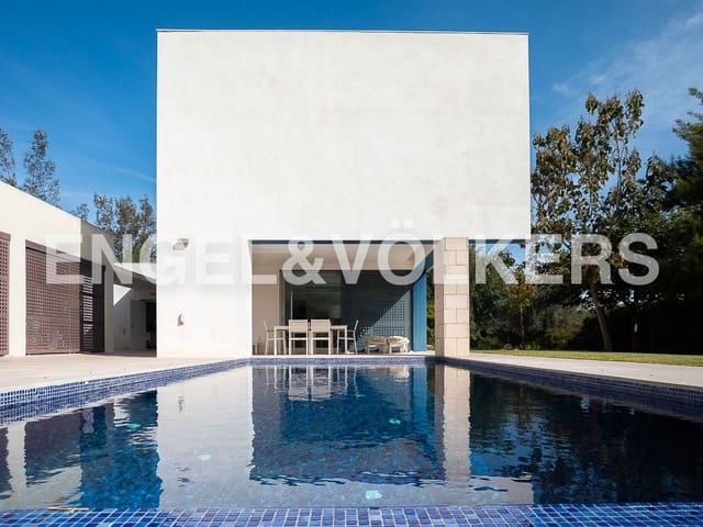 10 bedroom Villa for sale in Rugat with pool garage - € 1,800,000 (Ref: 8235522)