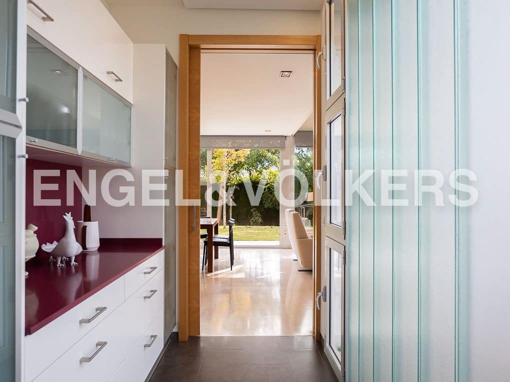 10 slaapkamer Villa te koop in Rugat met zwembad garage - € 1.800.000 (Ref: 8235522)