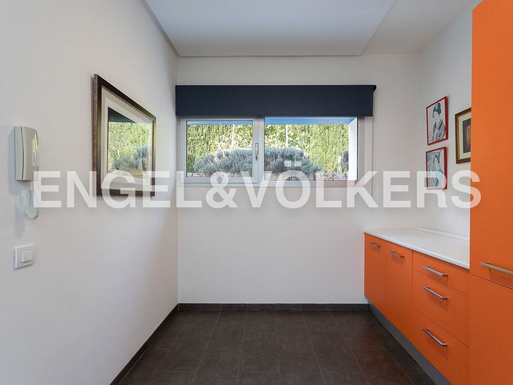 10 slaapkamer Villa te koop in Rugat met zwembad garage - € 1.800.000 (Ref: 8235522)