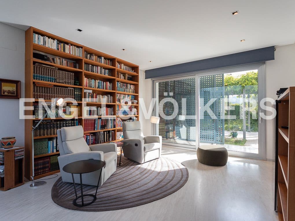 10 slaapkamer Villa te koop in Rugat met zwembad garage - € 1.800.000 (Ref: 8235522)