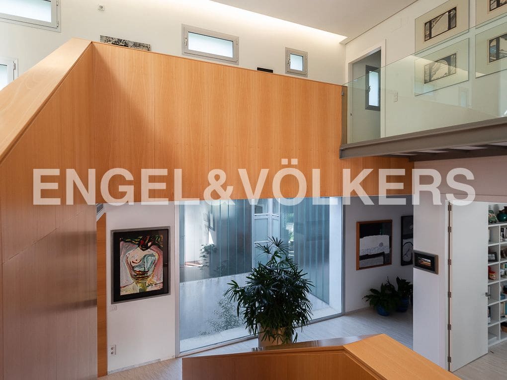 10 slaapkamer Villa te koop in Rugat met zwembad garage - € 1.800.000 (Ref: 8235522)