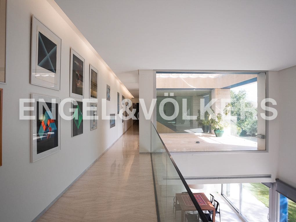 10 slaapkamer Villa te koop in Rugat met zwembad garage - € 1.800.000 (Ref: 8235522)