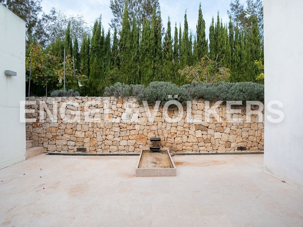 10 slaapkamer Villa te koop in Rugat met zwembad garage - € 1.800.000 (Ref: 8235522)