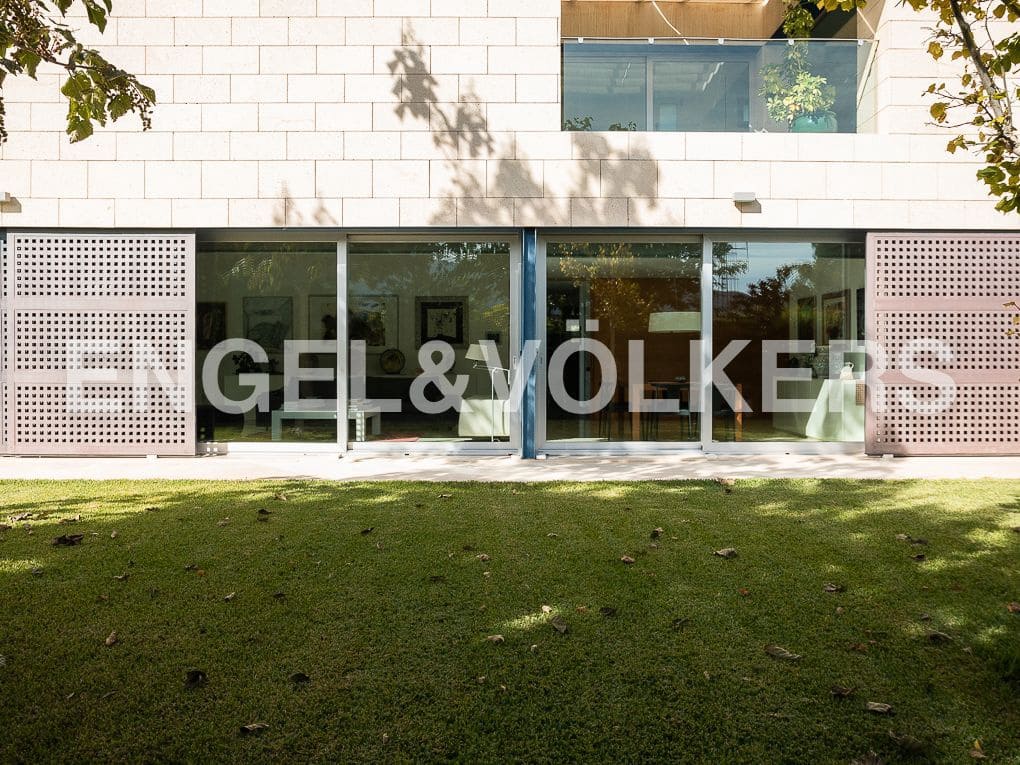 10 slaapkamer Villa te koop in Rugat met zwembad garage - € 1.800.000 (Ref: 8235522)