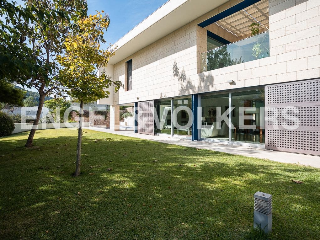 10 slaapkamer Villa te koop in Rugat met zwembad garage - € 1.800.000 (Ref: 8235522)