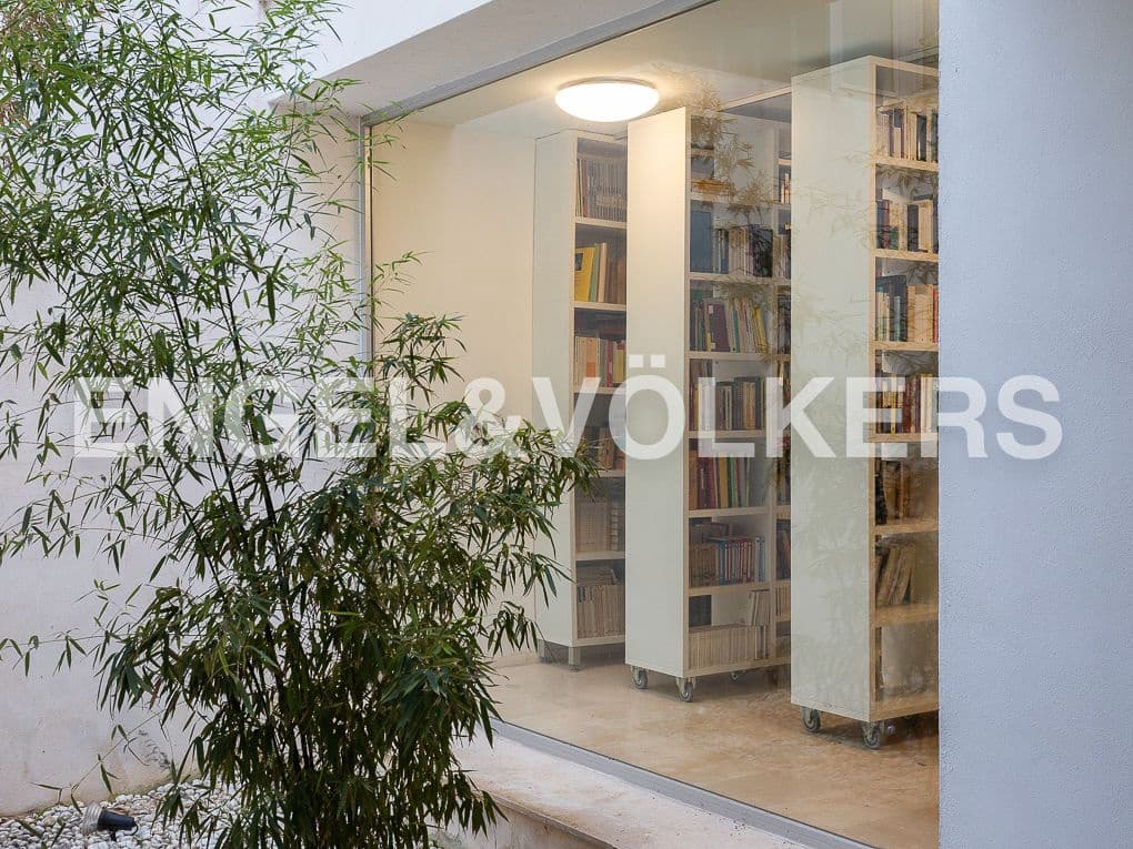 10 slaapkamer Villa te koop in Rugat met zwembad garage - € 1.800.000 (Ref: 8235522)