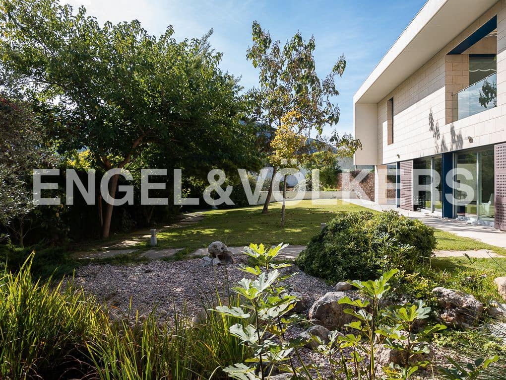 10 slaapkamer Villa te koop in Rugat met zwembad garage - € 1.800.000 (Ref: 8235522)