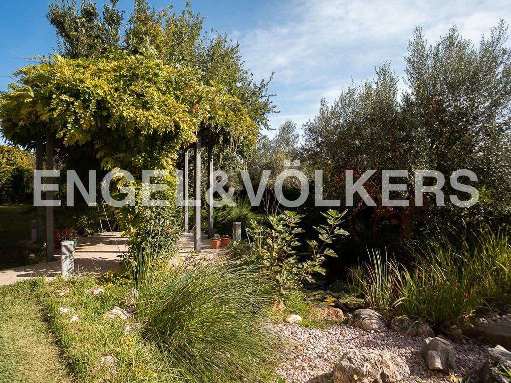 10 slaapkamer Villa te koop in Rugat met zwembad garage - € 1.800.000 (Ref: 8235522)