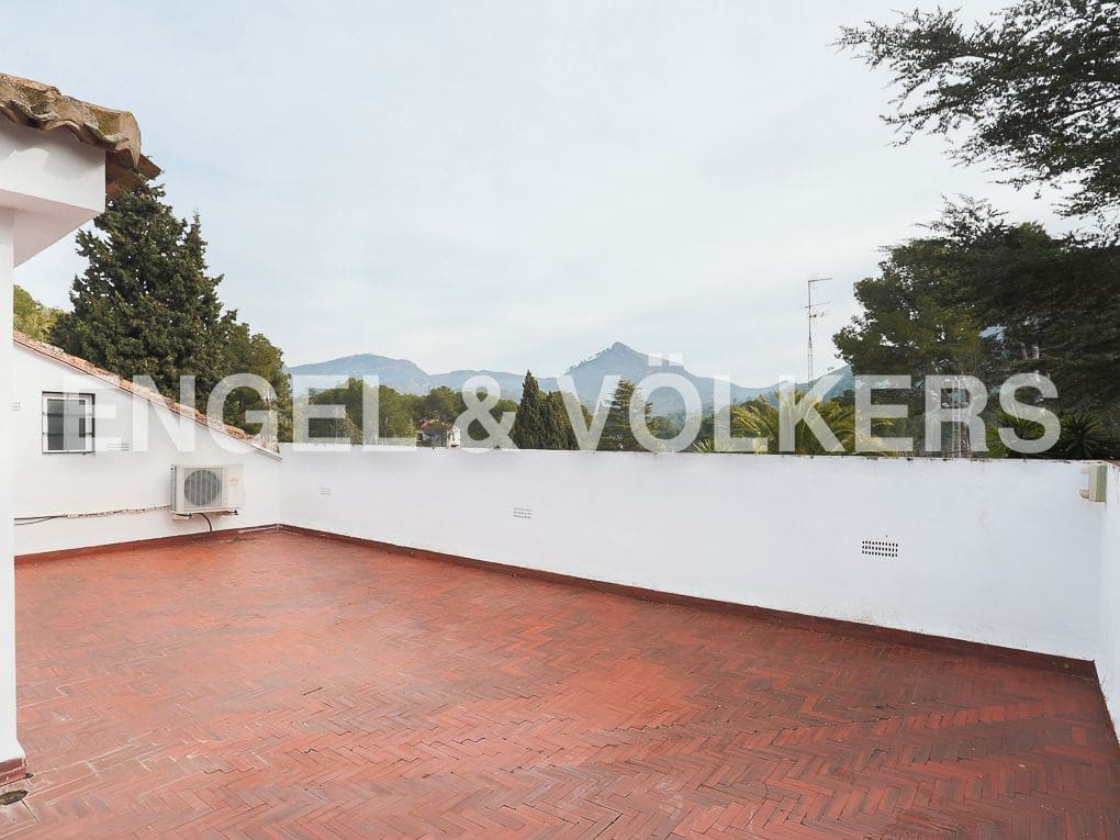 6 sypialnia Willa na sprzedaż w Naquera z basenem garażem - 900 000 € (Ref: 8235539)