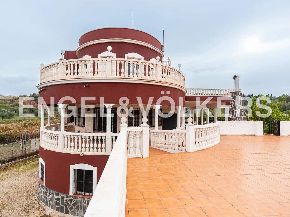 4 bedroom Villa for sale in Barxeta with pool garage - € 380,000 (Ref: 8235543)