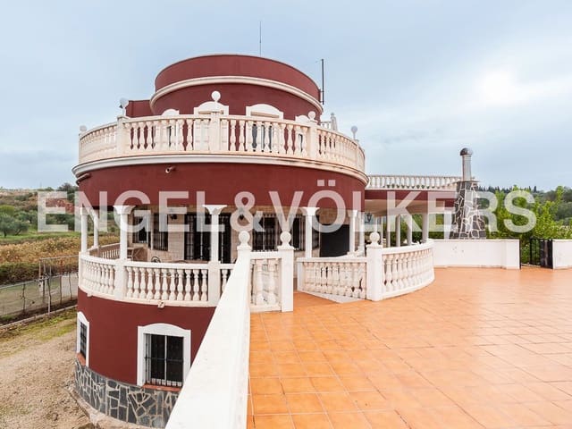 4 bedroom Villa for sale in Barxeta with pool garage - € 380,000 (Ref: 8235543)