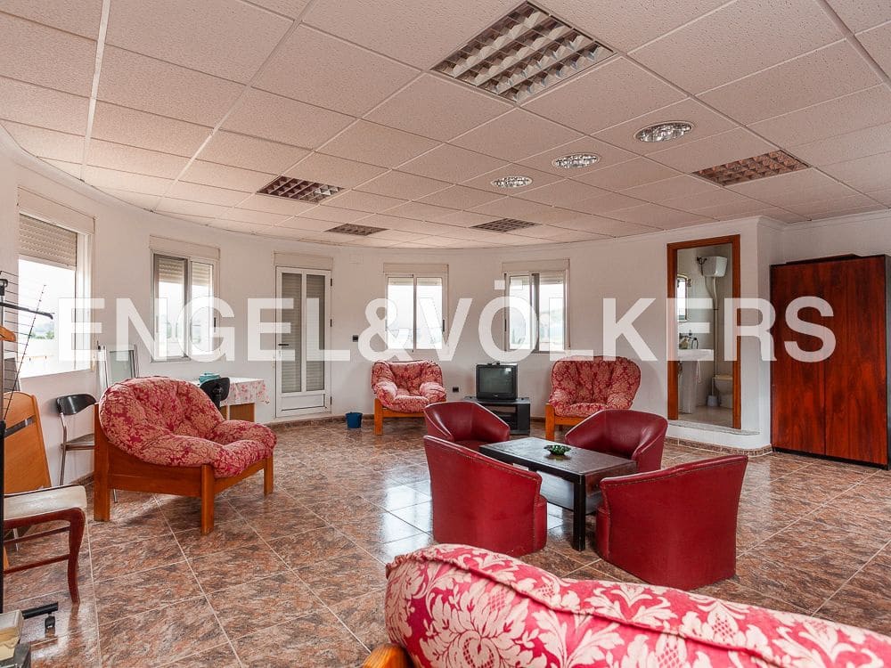 4 bedroom Villa for sale in Barxeta with pool garage - € 380,000 (Ref: 8235543)