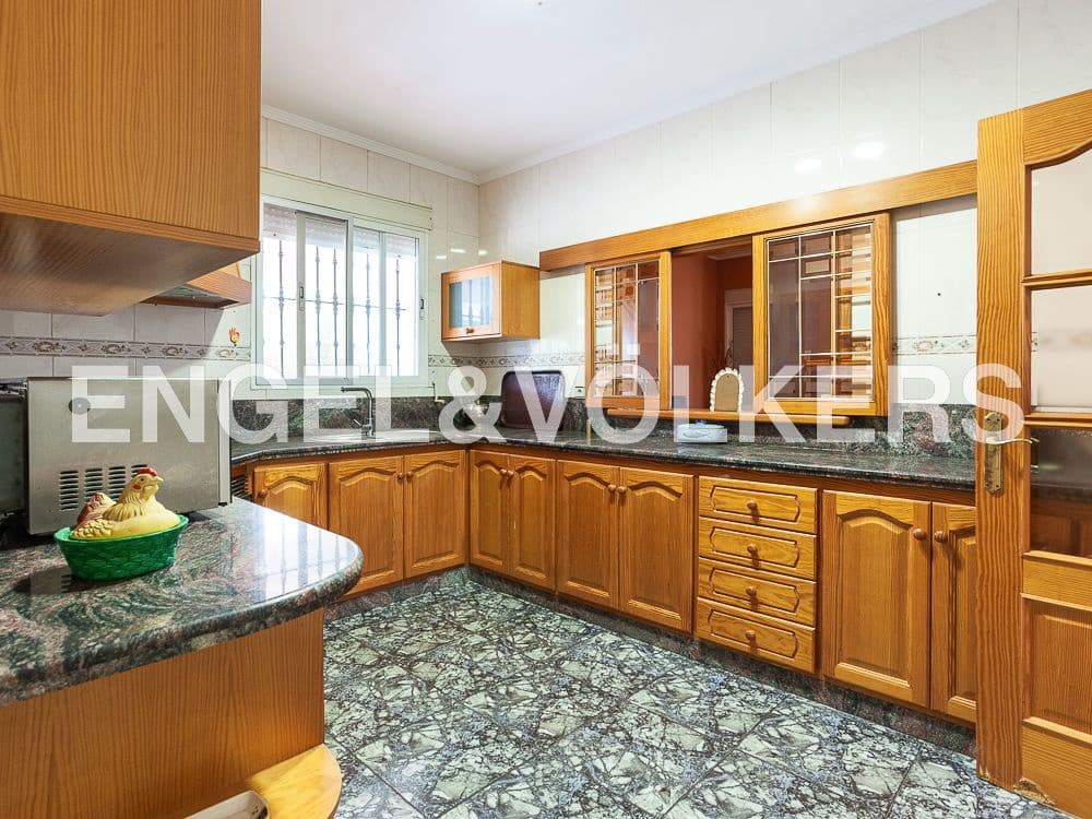 4 bedroom Villa for sale in Barxeta with pool garage - € 380,000 (Ref: 8235543)