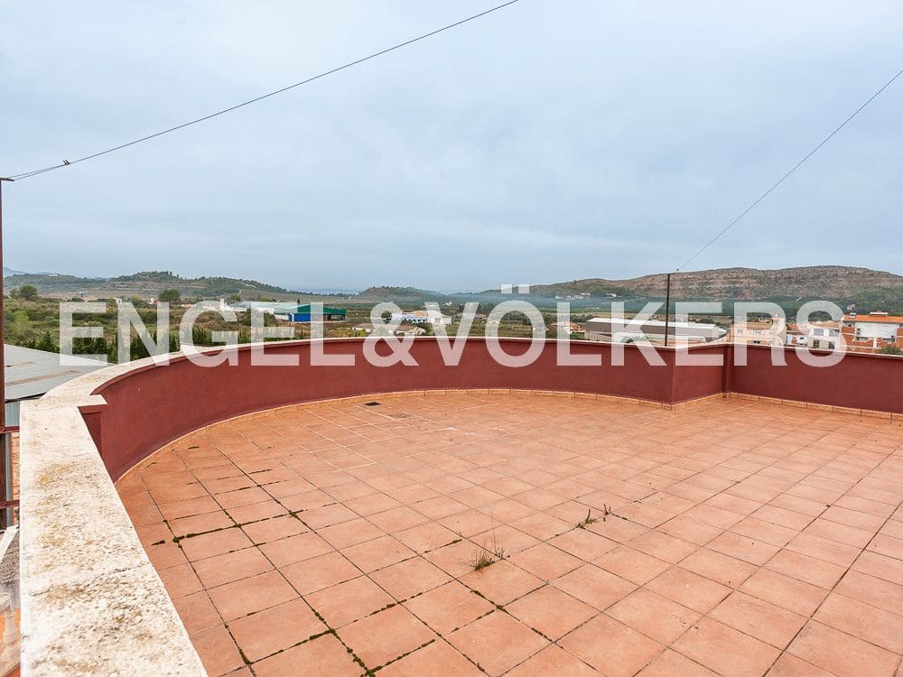 4 bedroom Villa for sale in Barxeta with pool garage - € 380,000 (Ref: 8235543)