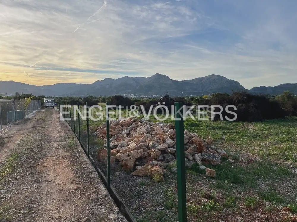 5 bedroom Villa for sale in Benidoleig with pool - € 1,650,000 (Ref: 8235560)