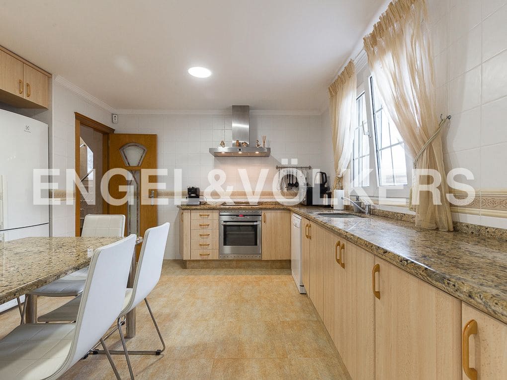 5 sypialnia Willa na sprzedaż w Cullera z basenem garażem - 900 000 € (Ref: 8235564)