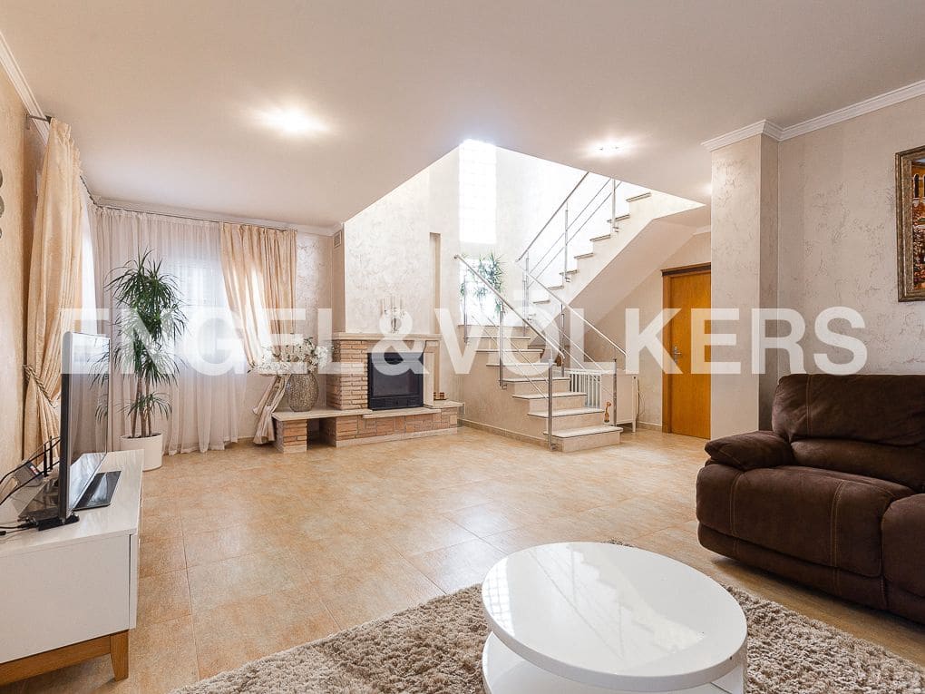 5 sypialnia Willa na sprzedaż w Cullera z basenem garażem - 900 000 € (Ref: 8235564)