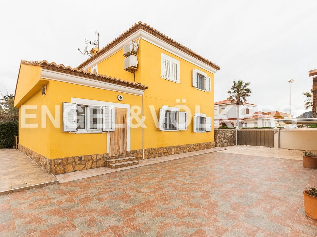 5 sypialnia Willa na sprzedaż w Cullera z basenem garażem - 900 000 € (Ref: 8235564)