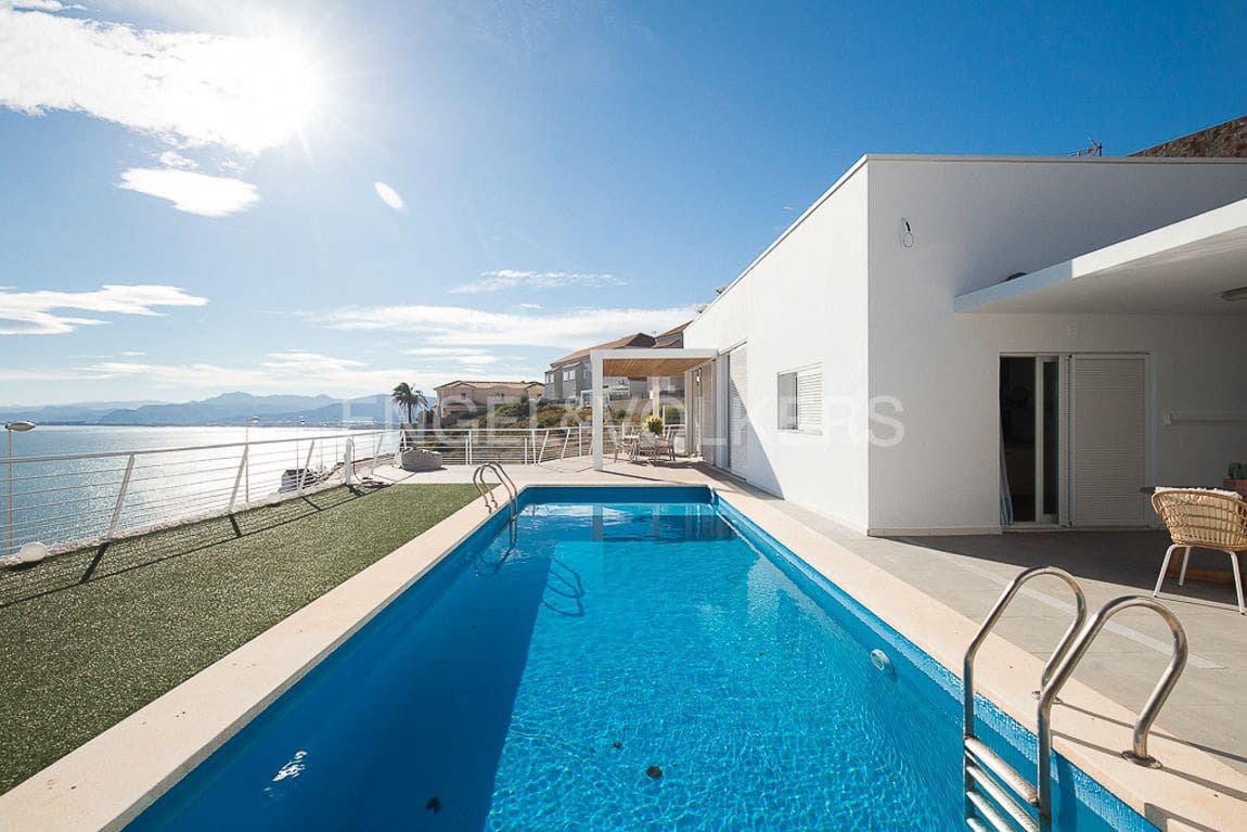 4 bedroom Villa for sale in Faro de Cullera with pool garage - € 890,000 (Ref: 8235565)
