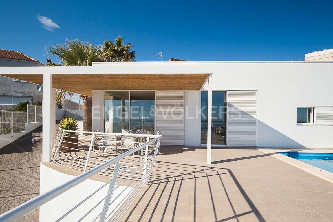 4 bedroom Villa for sale in Faro de Cullera with pool garage - € 890,000 (Ref: 8235565)