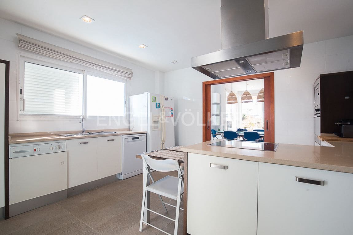 4 bedroom Villa for sale in Faro de Cullera with pool garage - € 890,000 (Ref: 8235565)