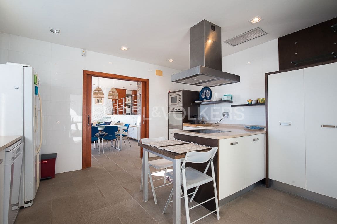 4 bedroom Villa for sale in Faro de Cullera with pool garage - € 890,000 (Ref: 8235565)