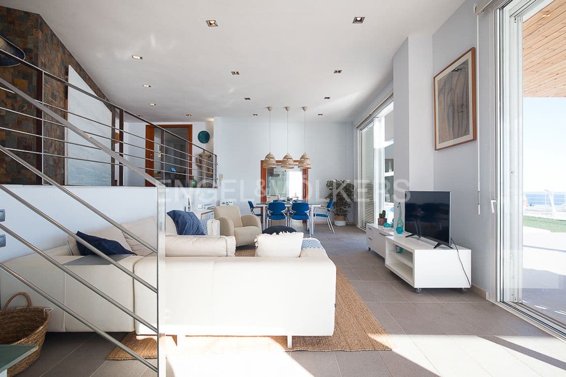 4 bedroom Villa for sale in Faro de Cullera with pool garage - € 890,000 (Ref: 8235565)