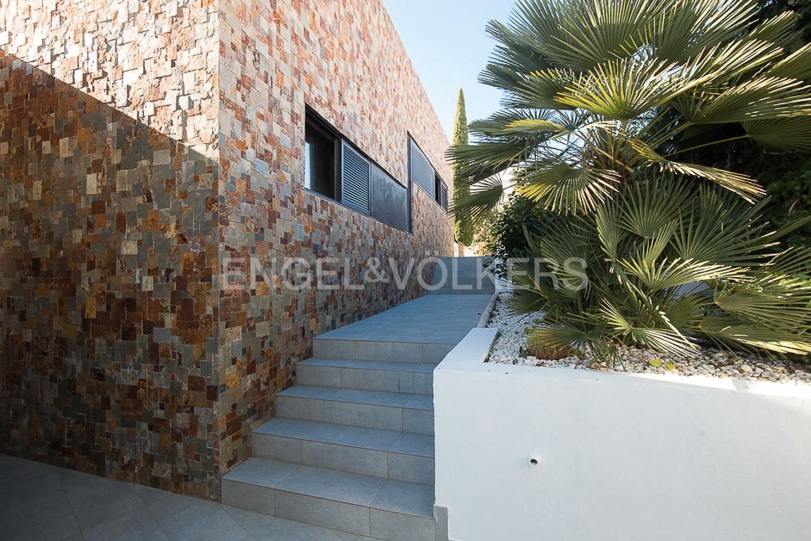 4 bedroom Villa for sale in Faro de Cullera with pool garage - € 890,000 (Ref: 8235565)