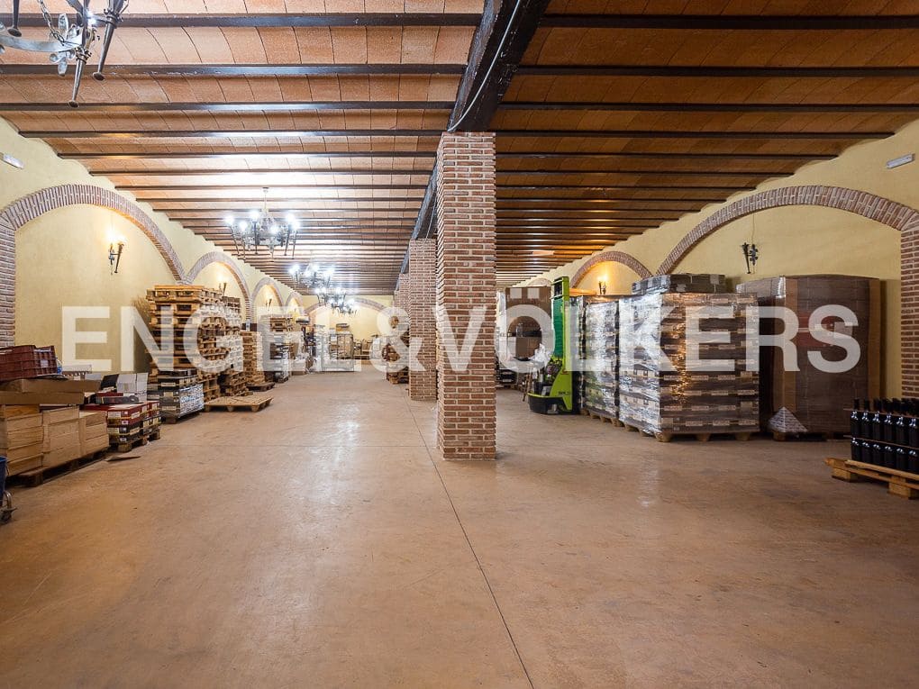 3 Zimmer Finca/Landgut zu verkaufen in Chinchilla de Monte-Aragon mit Pool - 2.700.000 € (Ref: 8235566)